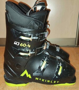 Juniorský set lyže 130 + lyžiarky - 2