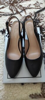 Nové čierne lodičky na nízkom podpätku veľ. 40 - 2