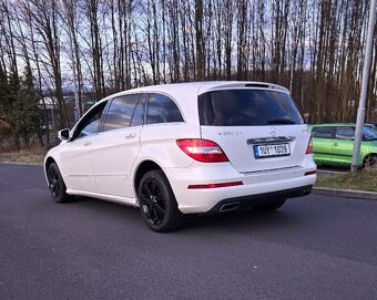 Mercedes R350 - 2
