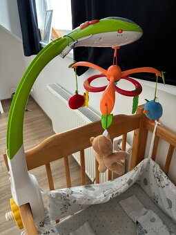 Kolotoč nad detskú postieľku - 2