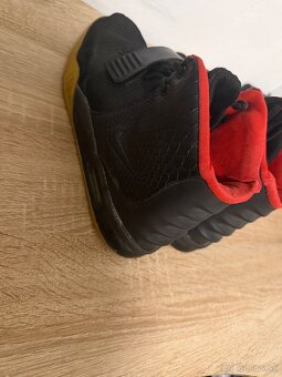 Nike Air Yeezy solar red - 2