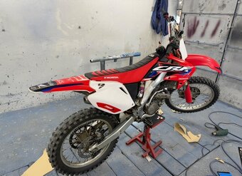 Honda crf250r - 2