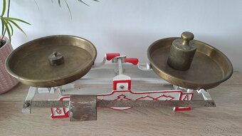 Retro kuchynská váha so závažím - 2