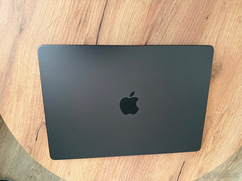 MacBook Pro 14" M3 PRO SK cierny, 18GB RAM, 512GB SSD - 2