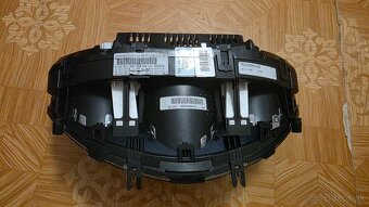 Budíky, mercedes w204 od 2007 - 2