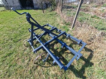 Robustný kultivátor (perák/kapary) - 2