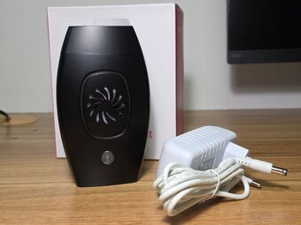 Laserový epilátor Lumify Crystal Pro - 2