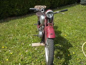 JAWA VILLIERS r,v,1933 pojízdná dlouhé roky uložená na půdě - 2