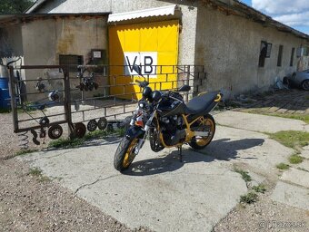 Kawasaki ZR-7 - 2