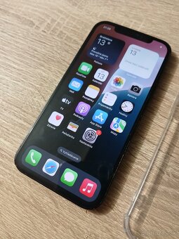 Apple iPhone 12 / 64GB Black Pekný stav - 2