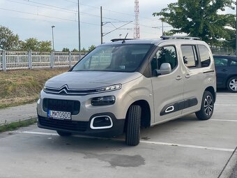 Rodinné auto Citroen Berlingo BlueHDi 130 S&S Shine M, DPH - 2
