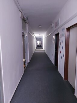 Na prenájom kancelárie s parkovaním v Žiline 12m2-89m2/9€m2 - 2