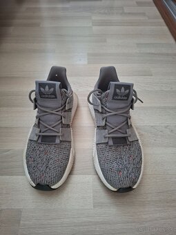 Adidas - 2