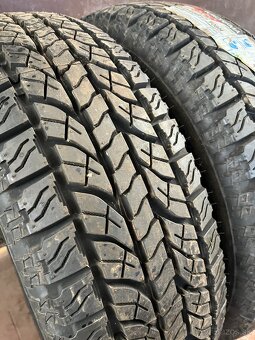 225/65 R17 Yokohama Geolandar - 2