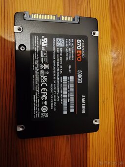 Predám SSD disk Samsung 500GB SATA - 2
