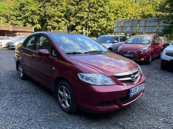 Honda City 1.4i 61kW klima el.okna 1.majitel 191tkm ČR - 2
