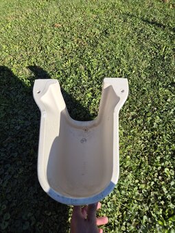 Polnoha pod umývadlo - 2