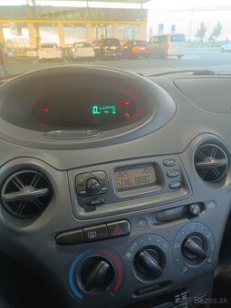 Toyota Yaris 1,0.VVTi 50kW - 2