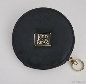 Peňaženka pán prsťeňov s prsteňom
- 2