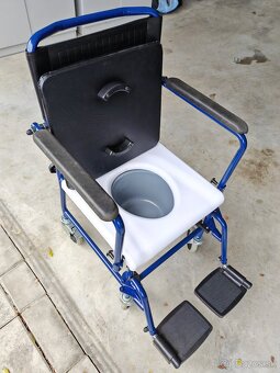 Toaletná stolicka - 2
