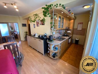 Priestranný 3-izbový tehlový  byt  98 2m   Zvolen-Sekier ZNÍ - 2