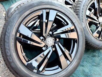 Zimní kola Volkswagen Touareg 3 Nevada R20 Et33 - 2