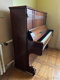 Predám klavír s moderátorom (tlmičom zvuku) - 2