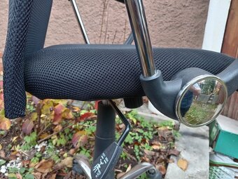 Kancelárska stolička - 2