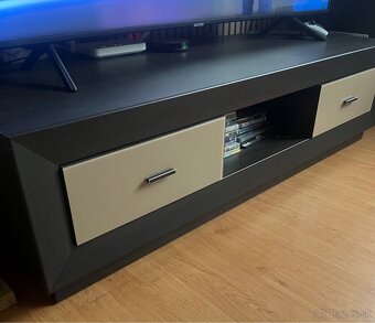 Obývacia stena- 4 ks nábytku - 2