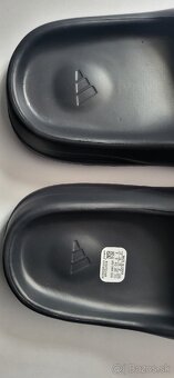 Yeezy slide / Adidas - 2