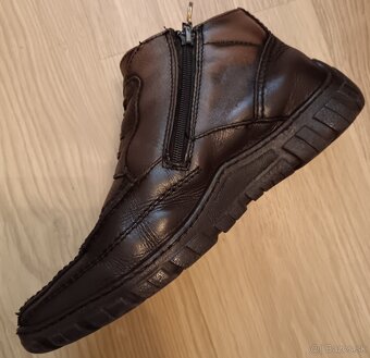 Talianske zimné topánky-pravá koža veľ.42-43-top stav - 2