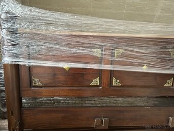 Predam posteľ z teakoveho dreva - 2