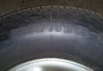 Elektrón 6x139,7 R15 s pneu KUMHO - 2