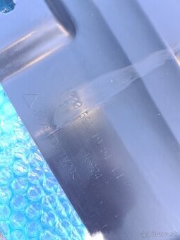 Prahy a lišty Predných dverí Mercedes w222 sclasse v12 amg - 2