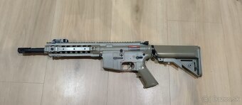 Airsoftova zbraň m16 + prislušenstvo - 2