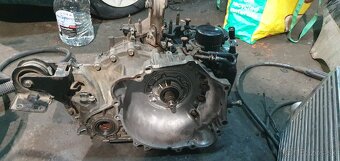 Automatická prevodovka Mitsubishi F4A42 - 2