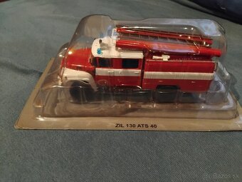 Kultovné nákladiaky minulej éry  1:43 - 2