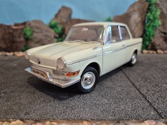Prodám model 1:18 BMW LS luxus - 2