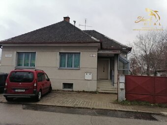 Rodinný dom vhodný na podnikateľské účely. - 2