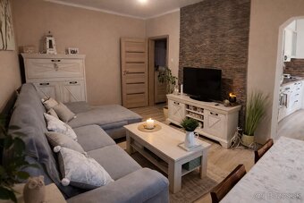 Kompletne prerobený dvojizbový byt s balkónom - 2