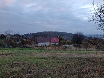 Predaj stavebného pozemku 1945 m2 Nitra Zobor - 2