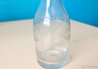 Retro sklenená fľaštička / vázička, Československo, 14,5 cm - 2