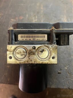 Škoda fabia 2 jednotka ABS - 2