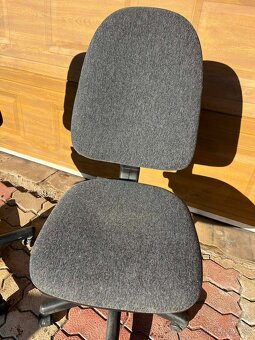 kancelarsku stolicku - 2