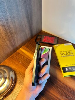 iPhone 14 | 100% batéria Veľmi pekný stav - 2