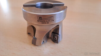 Predám čelnú plátkovú frézu pr.63mm Grumant - 2
