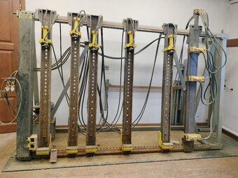 Predám stolársky rámový lis - 2