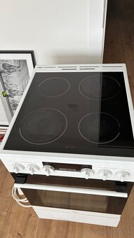 Elektrický sporák Mora C 611 BW - 2