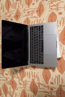 MacBook Pro i5 13,3 8GB RAM 128 GB - 2