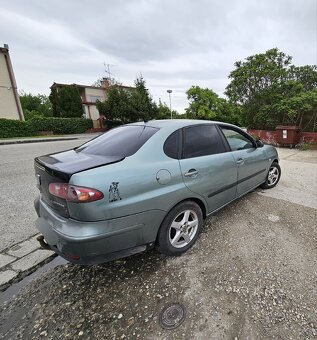 Predám Seat Cordoba ll 1,4i Mpi - 2